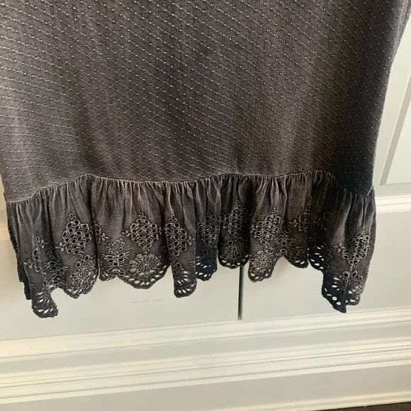 ALICE +OLIVIA Washed Pointelle Ruffled T-Shirt - Picture 6 of 7